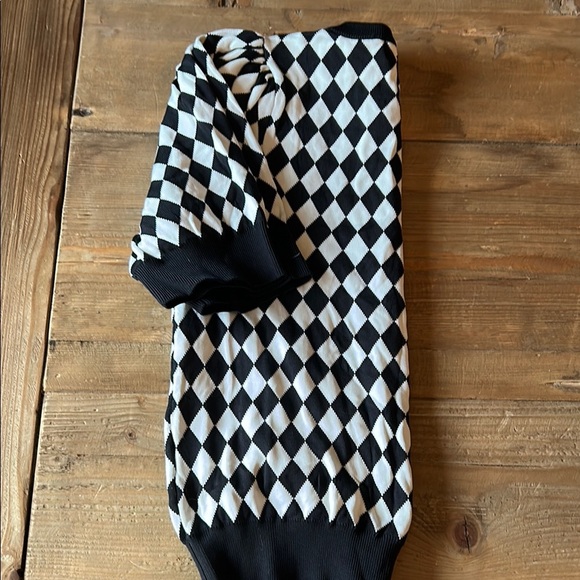 Philosophy Black and White Diamond Pattern Blouse - Picture 3 of 5